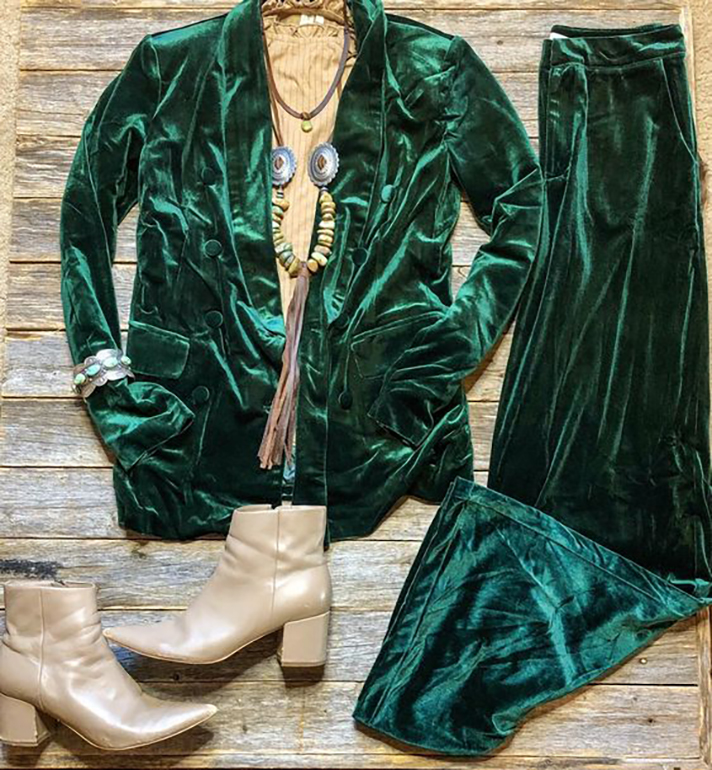 STYLECASTER | How to Shop the Western Fashion Trend, According to Actual Cowgirls