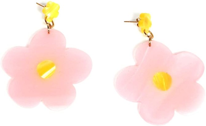 STYLECASTER | Common Thread: Vogue x Amazon