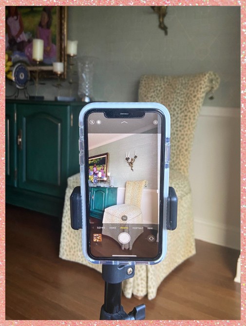 STYLECASTER | how to take good self timer photos iPhone
