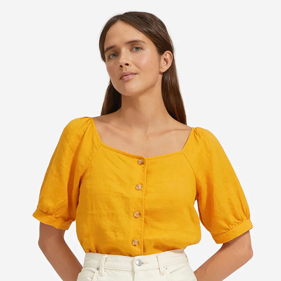 STYLECASTER | Selena Gomez 'Selena + Chef' Outfits