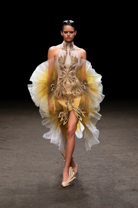 STYLECASTER | Paris Fashion Week SS21 Couture