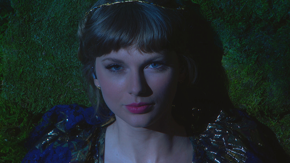 Taylor Swift Grammys 2021