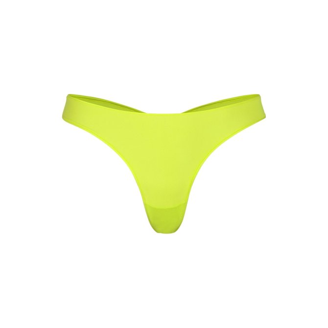 STYLECASTER | Skims Fits Everybody Neon