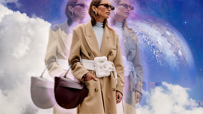 host a full moon circle