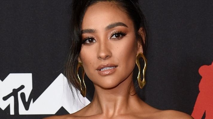Shay Mitchell