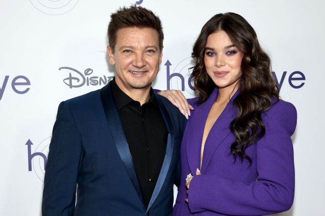 Jeremy Renner Hailee Steinfeld