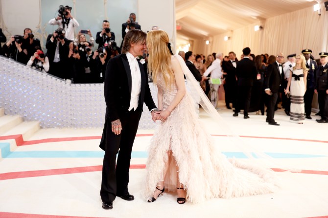 STYLECASTER | Nicole Kidman Keith Urban Met Gala 2023 