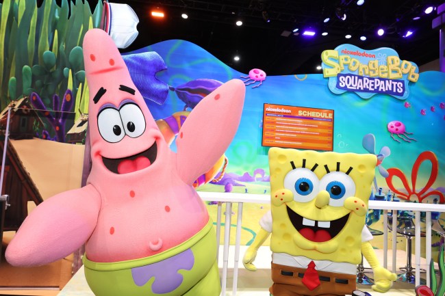 STYLECASTER | Men's Group Halloween Costume Ideas