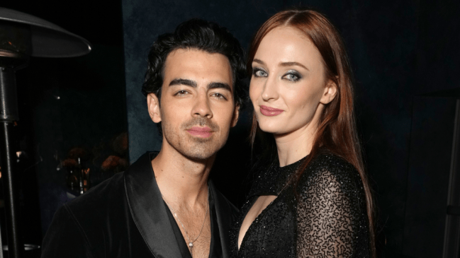 who is sophie turner dating? joe jonas husband