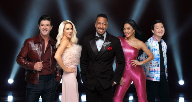 THE MASKED SINGER: L-R: Robin Thicke, Jenny McCarthy Wahlberg, Nick Cannon, Nicole Scherzinger and Ken Jeong. CR: Michael Becker / FOX. ©2022 FOX Media LLC