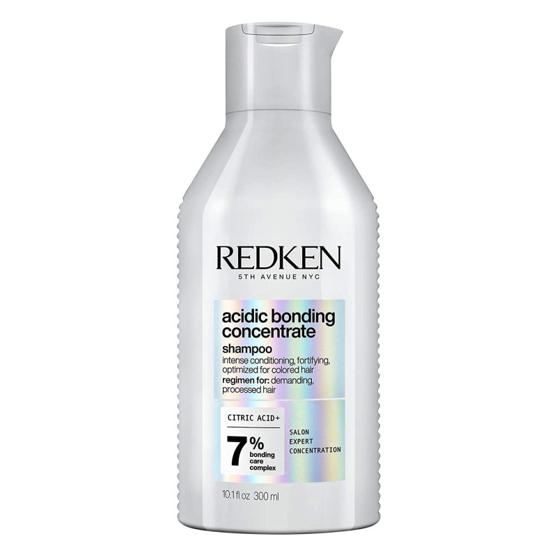 Redken's Bonding Shampoo Revives My Brittle, Dry Hair In One Wash