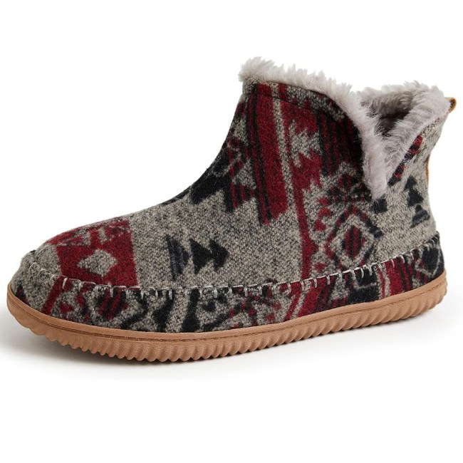 Men's Slippers With Arch Support, Podiatrist-Approved: Dearfoams Men's Alpine Brixen Indoor/Outdoor Memory Foam Comfort Boot