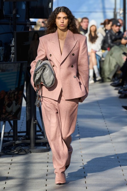 stella mccartney fall/winter 2025 runway