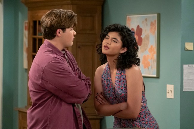 Max Donovan as Nate, Sam Morelos as Nikki in episode 203 of That '90s Show.