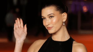 hailey bieber delivery manicure