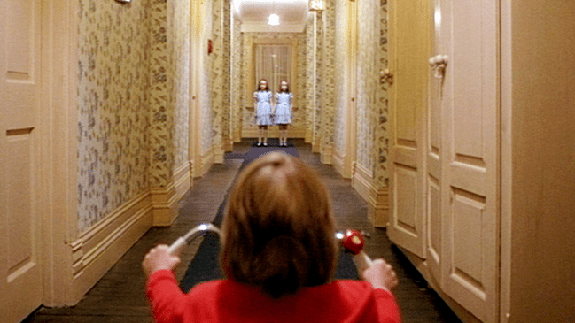 Danny Lloyd, Lisa Burns, Louise Burns in The Shining