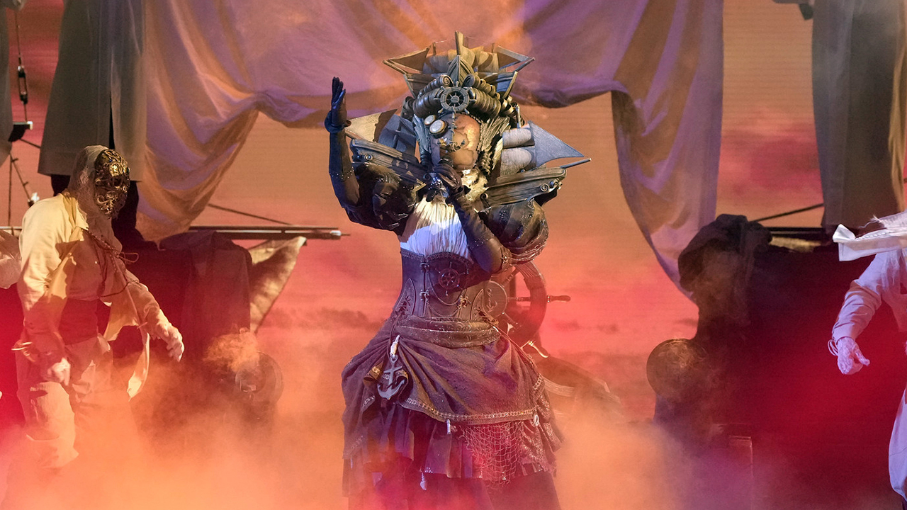 THE MASKED SINGER: Ship in the season premiere of THE MASKED SINGER airing Wednesday, Sep. 25 (8:00-9:02 PM ET/PT) on FOX.