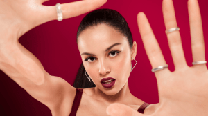 olivia rodrigo modeling lancome's plum addiction