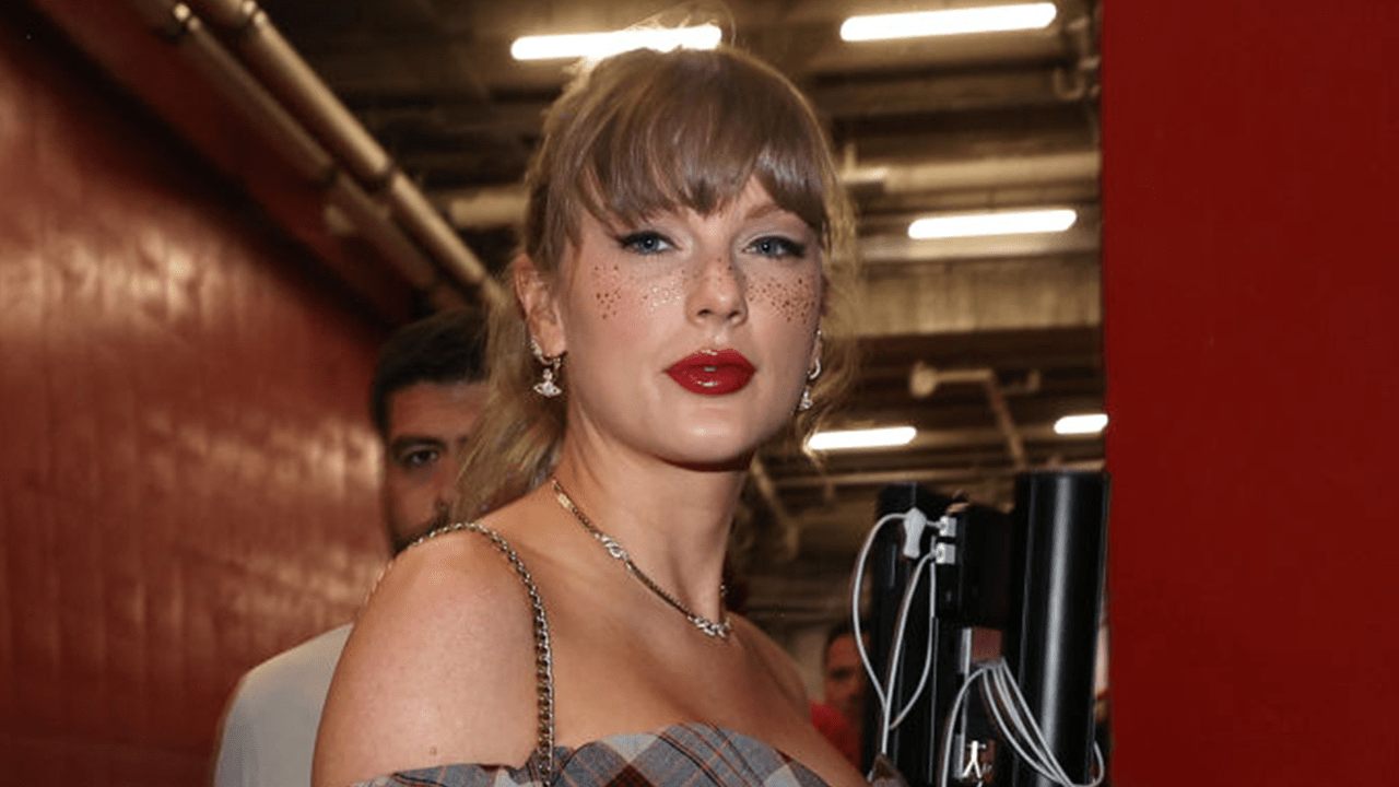 Taylor Swift arrives prior to a game between the Kansas City Chiefs and the New Orleans Saints at GEHA Field at Arrowhead Stadium on October 07, 2024 in Kansas City, Missouri.