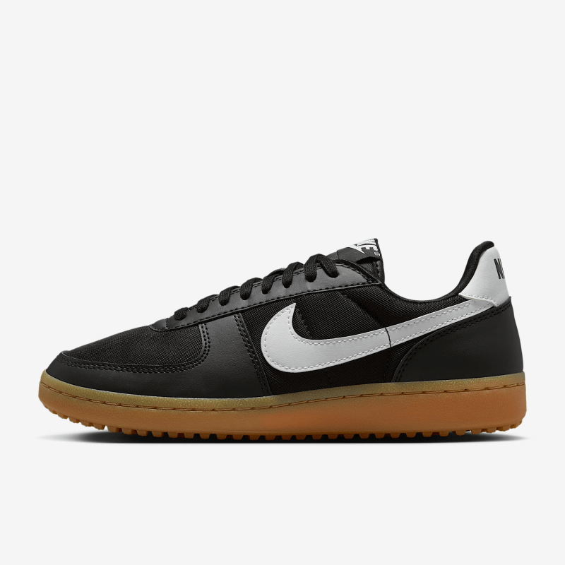 Nike Field General Sneaker in black