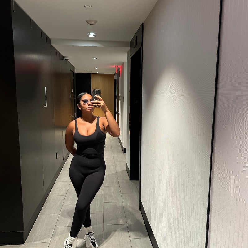 Robyn wearing the Lululemon Glow Up Super-High-Rise Tight 25" in the black colorway