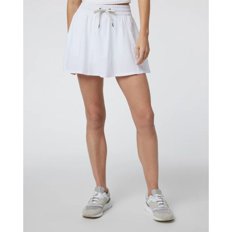 8 Athleisure Pieces We're Buying From the Vuori Labor Day Sale