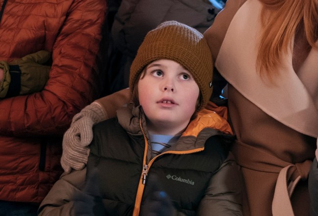 My Life with the Walter Boys. (L to R) Dean Petriw as Jordan, Lennix James as Benny, Sarah Rafferty as Katherine, Alix West Lefler as Parker in episode 210 of My Life with the Walter Boys.