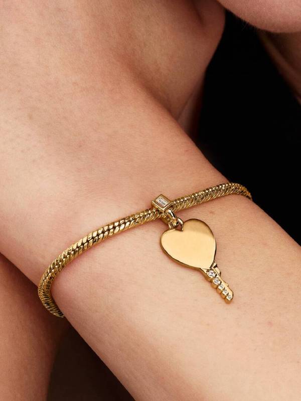 Unique Valentine's Day Pandora Jewelry Gifts to Give Your Loved One