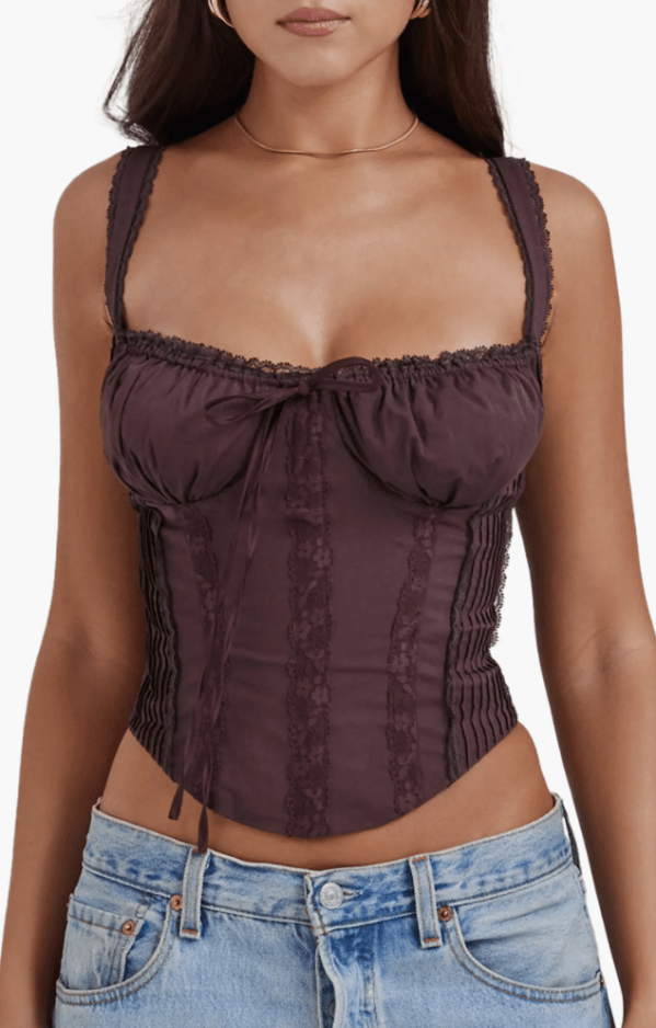 What to Wear to 'Wuthering Heights' Movie Date Night